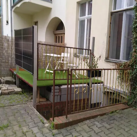 Without Steps And Terrace *